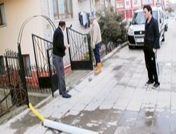 Gölbaşı’nda yağmur yağdı evleri su bastı