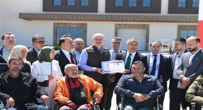 Bakan Karaismailoğlu, Rize-Artvin Havalimanı’nda incelemelerde bulundu