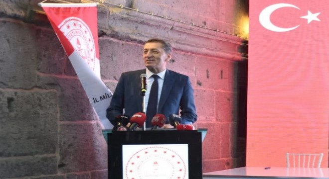 Bakan Selçuk tan emeklilere mektup var