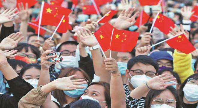 Dünyada hükümetine en çok güvenen halk Çinliler oldu