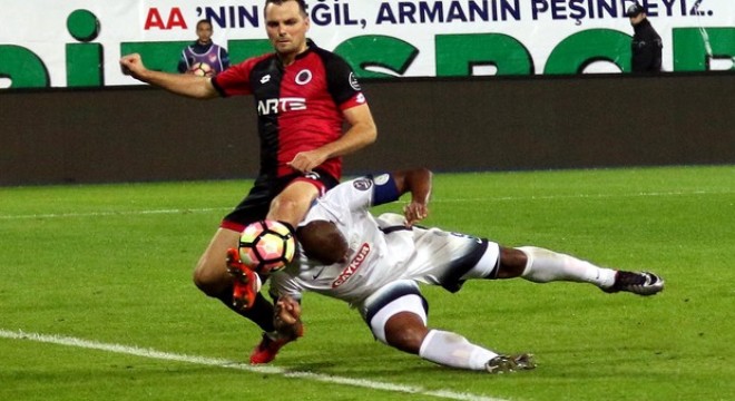 ‘Hücumda zayıf kalıyoruz’