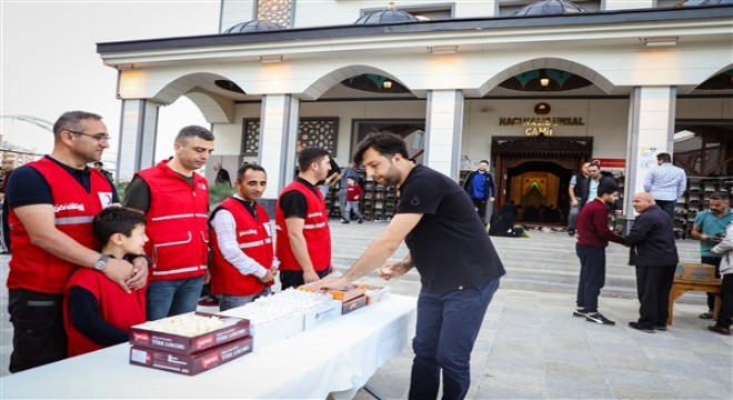 Kızılay, Türkiye dahil 22 ülkede kurban kesimlerine başladı