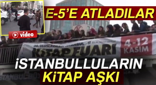 TÜYAP taki kitap fuarına gidenler metrobüs üst geçidinde izdihama neden oldu