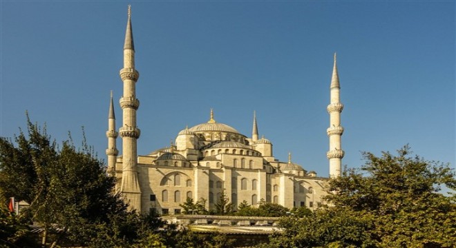 Vali Gül, Çağlayan Adliyesi ndeki saldırıda vefat eden Karataş ın cenaze törenine katıldı