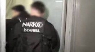 Uyuşturucu Satıcılarına 24 İlde Darbe
