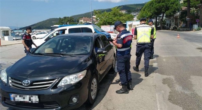 Ülke genelinde  Aranan Şahıslar ve Aranan Araçlar Uygulaması  yapıldı