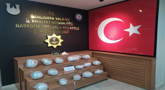 Şanlıurfa da durdurulan iki araçta uyuşturucu yakalandı